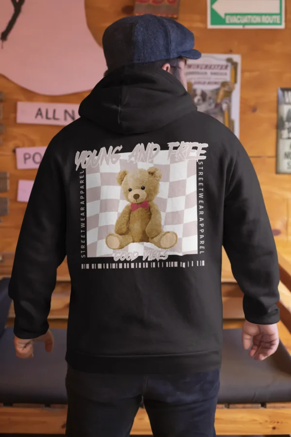 Streetwear Strong And Free Bear Hoodie